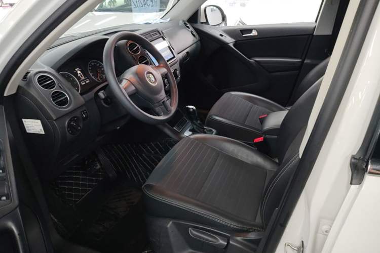 Used Volkswagen Tiguan 2016 280TSI Automatic Two-Wheel-Drive Silk Road Style Edition Left Front Seat
