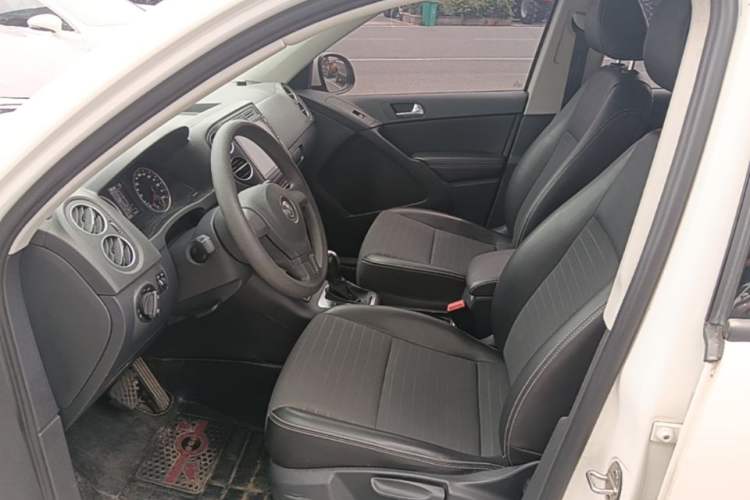 Used Volkswagen Tiguan 2016 280TSI Automatic Two-Wheel-Drive Silk Road Style Edition Left Front Seat