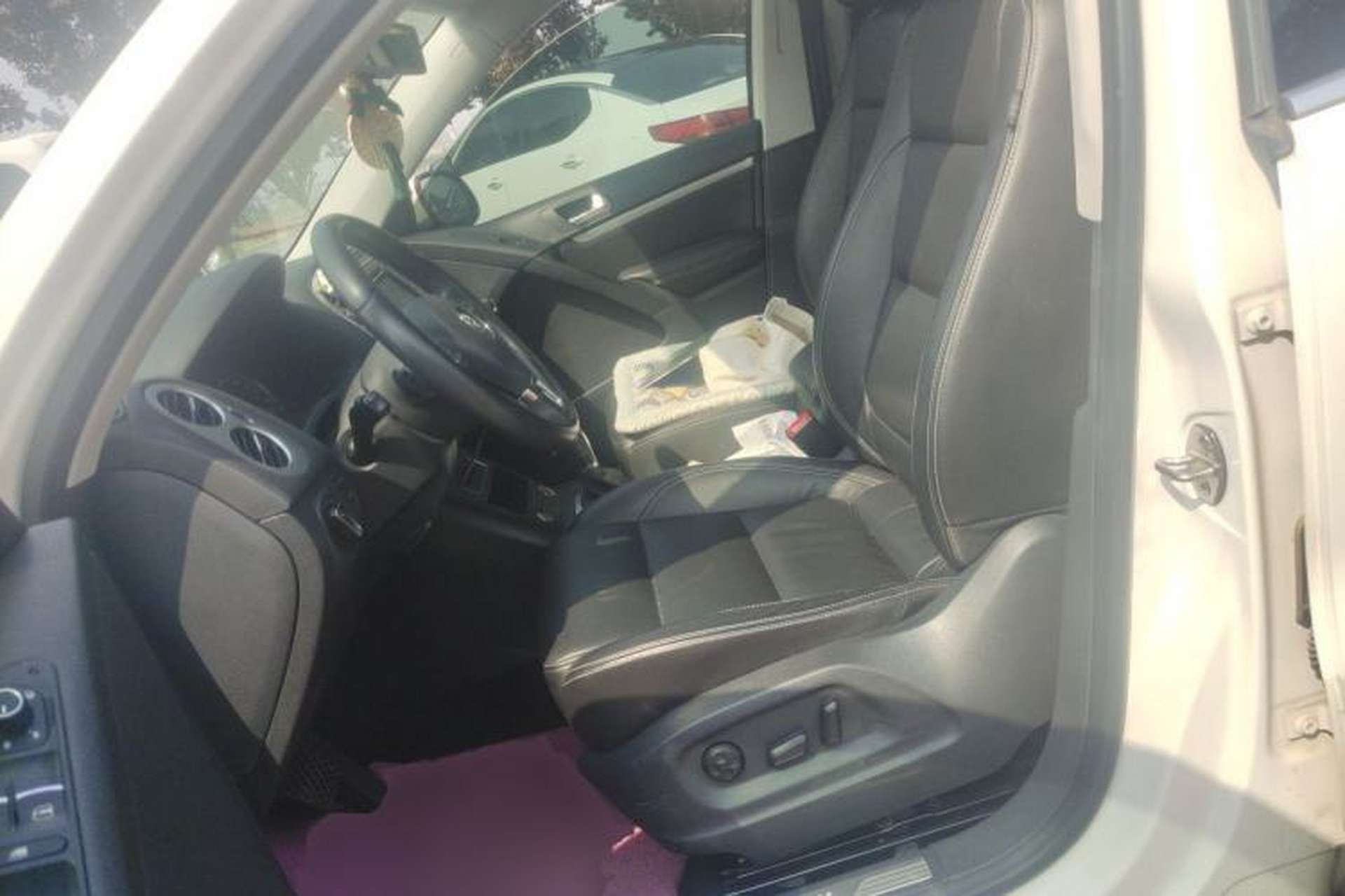 Used Volkswagen Tiguan 2016 300TSI Automatic All-Wheel Drive Fashion Vision Edition Left Front Seat