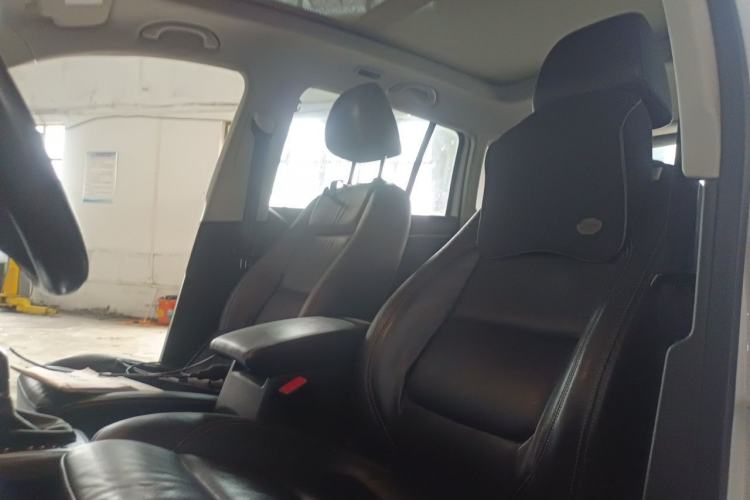 Used Volkswagen Tiguan 2016 300TSI Automatic All-Wheel Drive Luxury Edition Left Front Seat