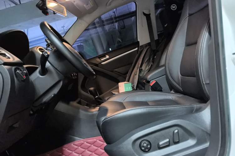 Used Volkswagen Tiguan 2016 300TSI Automatic Two-Wheel Drive Comfort Edition Left Front Seat