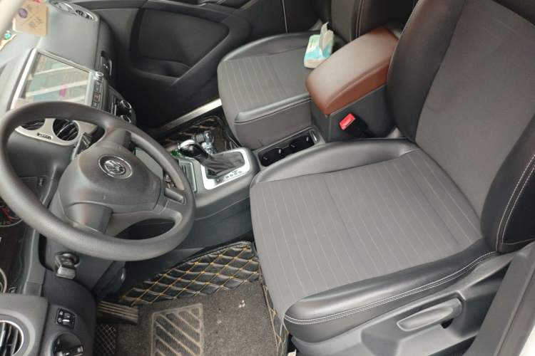 Used Volkswagen Tiguan 2016 300TSI Automatic Two-Wheel Drive Trend Edition Left Front Seat