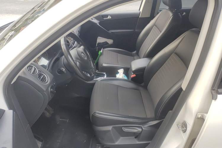 Used Volkswagen Tiguan 2016 280TSI Automatic Two-Wheel-Drive Silk Road Style Edition Left Front Seat