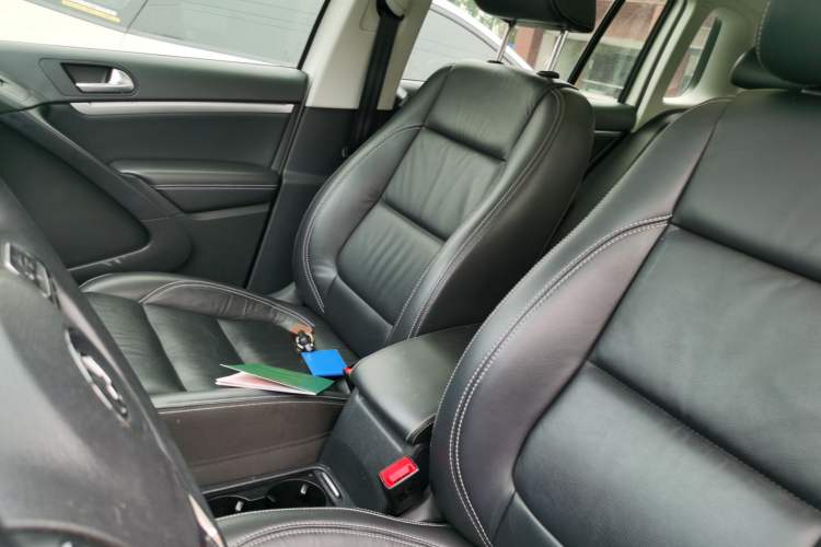 Used Volkswagen Tiguan 2016 280TSI Automatic Two-Wheel Drive Silk Road Comfort Edition Left Front Seat