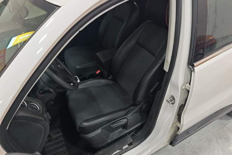 Used Volkswagen Tiguan 2016 300TSI Automatic Two-Wheel Drive Trend Edition Left Front Seat