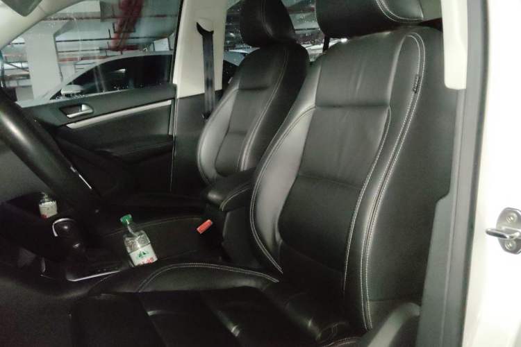 Used Volkswagen Tiguan 2016 280TSI Automatic Two-Wheel Drive Silk Road Comfort Edition Left Front Seat