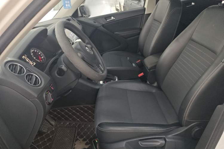 Used Volkswagen Tiguan 2016 280TSI Automatic Two-Wheel-Drive Silk Road Style Edition Left Front Seat