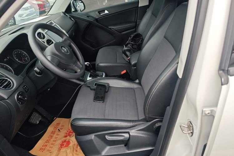 Used Volkswagen Tiguan 2016 280TSI Automatic Two-Wheel-Drive Silk Road Style Edition Left Front Seat