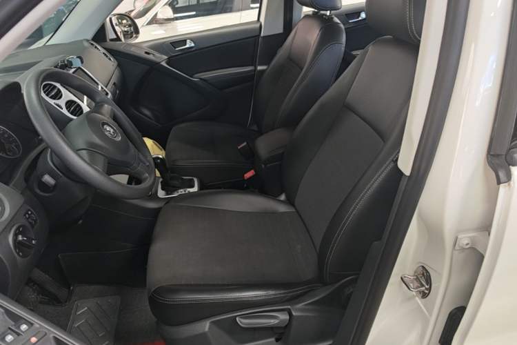Used Volkswagen Tiguan 2016 280TSI Automatic Two-Wheel-Drive Silk Road Style Edition Left Front Seat