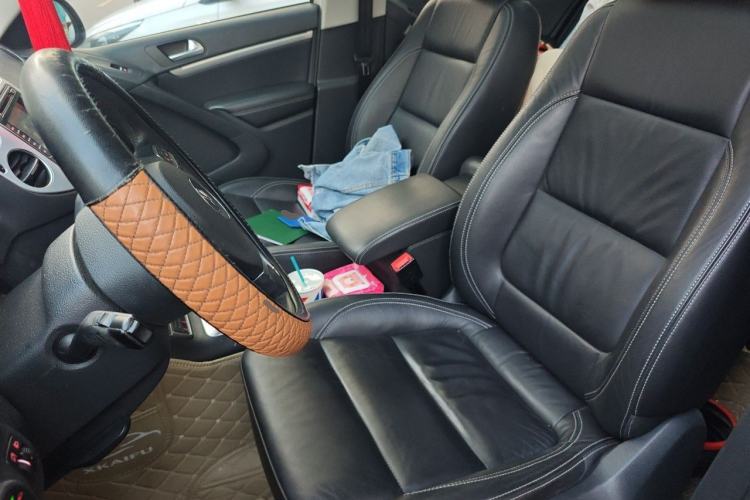 Used Volkswagen Tiguan 2016 280TSI Automatic Two-Wheel Drive Silk Road Comfort Edition Left Front Seat