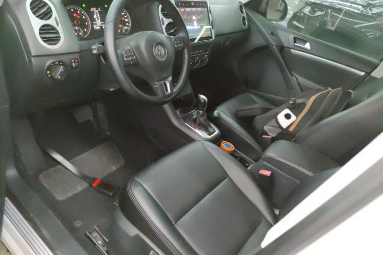 Used Volkswagen Tiguan 2016 300TSI Automatic All-Wheel Drive Fashion Vision Edition Left Front Seat