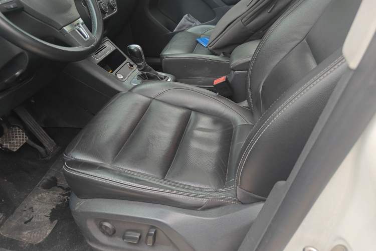 Used Volkswagen Tiguan 2016 300TSI Automatic Two-Wheel Drive Luxury Edition Left Front Seat
