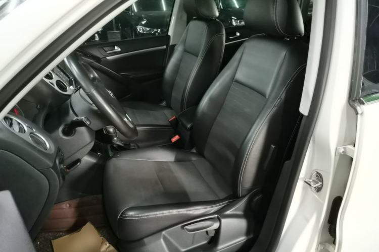 Used Volkswagen Tiguan 2016 300TSI Automatic All-Wheel Drive Fashion Vision Edition Left Front Seat