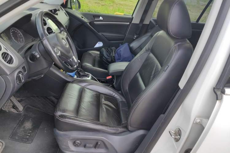 Used Volkswagen Tiguan 2016 280TSI Automatic Two-Wheel Drive Silk Road Comfort Edition Left Front Seat