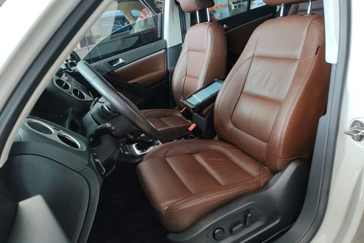 Used Volkswagen Tiguan 2016 300TSI Automatic Two-Wheel Drive Luxury Edition Left Front Seat