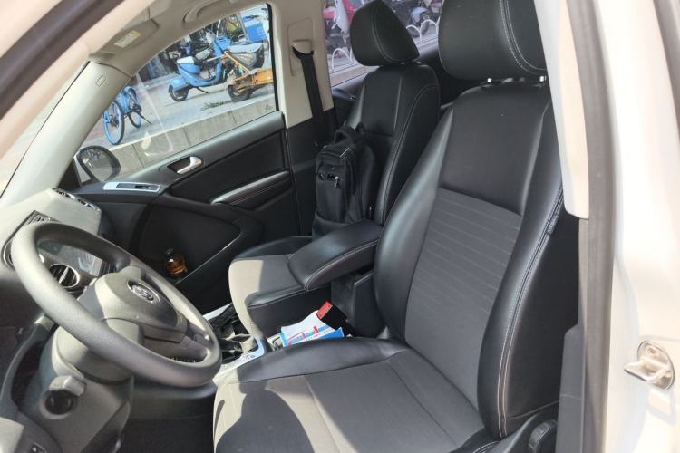 Used Volkswagen Tiguan 2016 280TSI Automatic Two-Wheel-Drive Silk Road Style Edition Left Front Seat