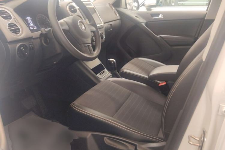 Used Volkswagen Tiguan 2016 280TSI Automatic Two-Wheel-Drive Silk Road Style Edition Left Front Seat