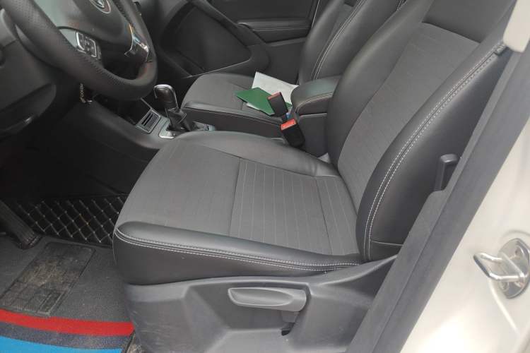 Used Volkswagen Tiguan 2016 300TSI Automatic All-Wheel Drive Fashion Vision Edition Left Front Seat