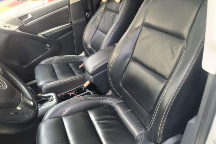 Used Volkswagen Tiguan 2016 280TSI Automatic Two-Wheel Drive Silk Road Comfort Edition Left Front Seat