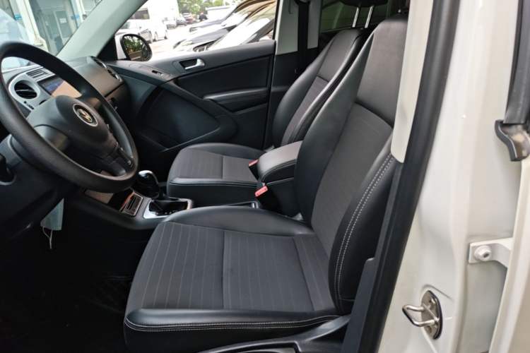 Used Volkswagen Tiguan 2016 280TSI Automatic Two-Wheel-Drive Silk Road Style Edition Left Front Seat