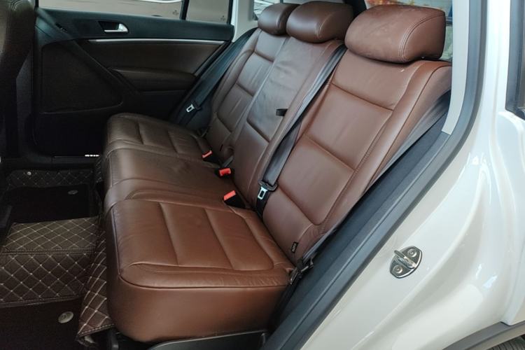 Used Volkswagen Tiguan 2016 300TSI Automatic Two-Wheel Drive Luxury Edition Left Rear Seat