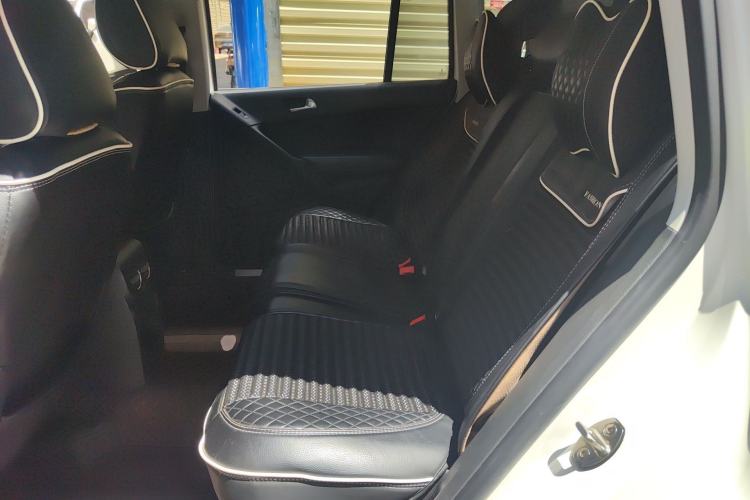 Used Volkswagen Tiguan 2016 280TSI Automatic Two-Wheel-Drive Silk Road Style Edition Left Rear Seat