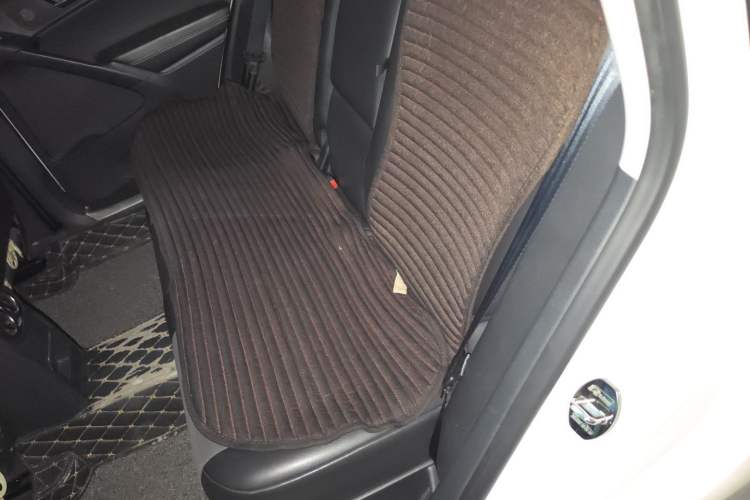 Used Volkswagen Tiguan 2016 280TSI Automatic Two-Wheel-Drive Silk Road Style Edition Left Rear Seat