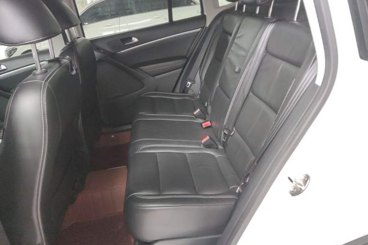 Used Volkswagen Tiguan 2016 300TSI Automatic Two-Wheel Drive Comfort Edition Left Rear Seat