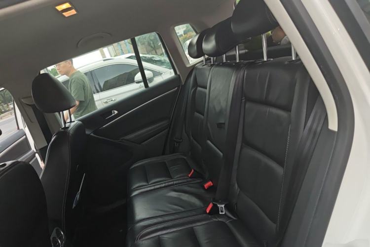 Used Volkswagen Tiguan 2016 300TSI Automatic Two-Wheel Drive Comfort Edition Left Rear Seat
