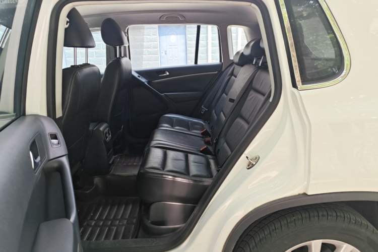 Used Volkswagen Tiguan 2016 300TSI Automatic Two-Wheel Drive Comfort Edition Left Rear Seat