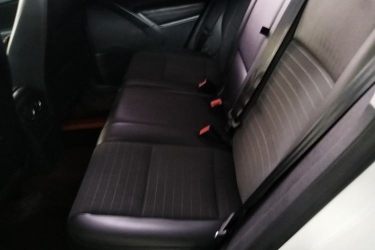 Used Volkswagen Tiguan 2016 280TSI Automatic Two-Wheel-Drive Silk Road Style Edition Left Rear Seat
