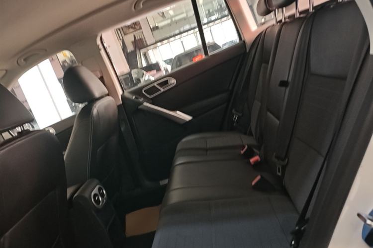 Used Volkswagen Tiguan 2016 280TSI Automatic Two-Wheel-Drive Silk Road Style Edition Left Rear Seat