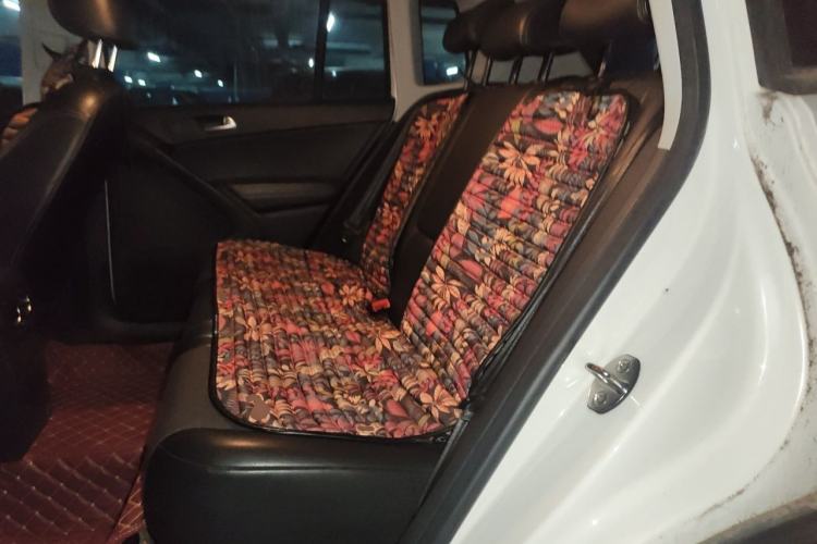 Used Volkswagen Tiguan 2016 280TSI Automatic Two-Wheel-Drive Silk Road Style Edition Left Rear Seat