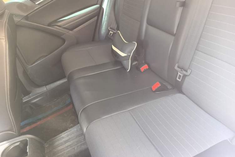 Used Volkswagen Tiguan 2016 300TSI Automatic Two-Wheel Drive Trend Edition Left Rear Seat
