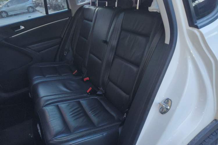 Used Volkswagen Tiguan 2016 300TSI Automatic Two-Wheel Drive Comfort Edition Left Rear Seat