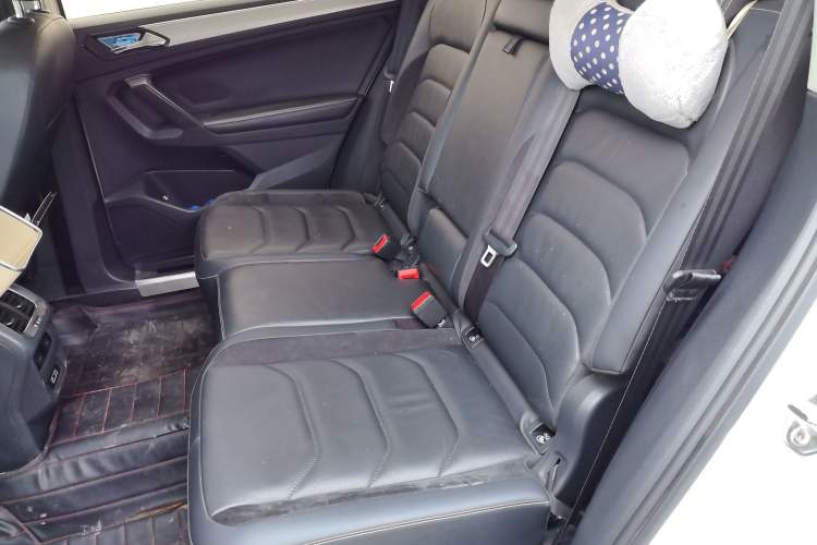 Used Volkswagen Tiguan 2016 300TSI Automatic Two-Wheel Drive Luxury Edition Left Rear Seat