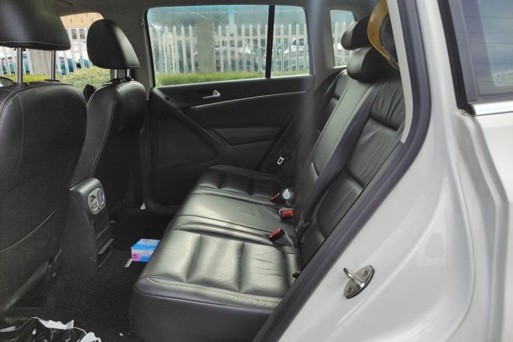 Used Volkswagen Tiguan 2016 300TSI Automatic Two-Wheel Drive Luxury Edition Left Rear Seat