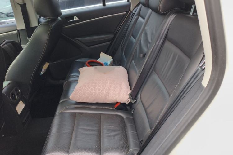 Used Volkswagen Tiguan 2016 300TSI Automatic Two-Wheel Drive Luxury Edition Left Rear Seat