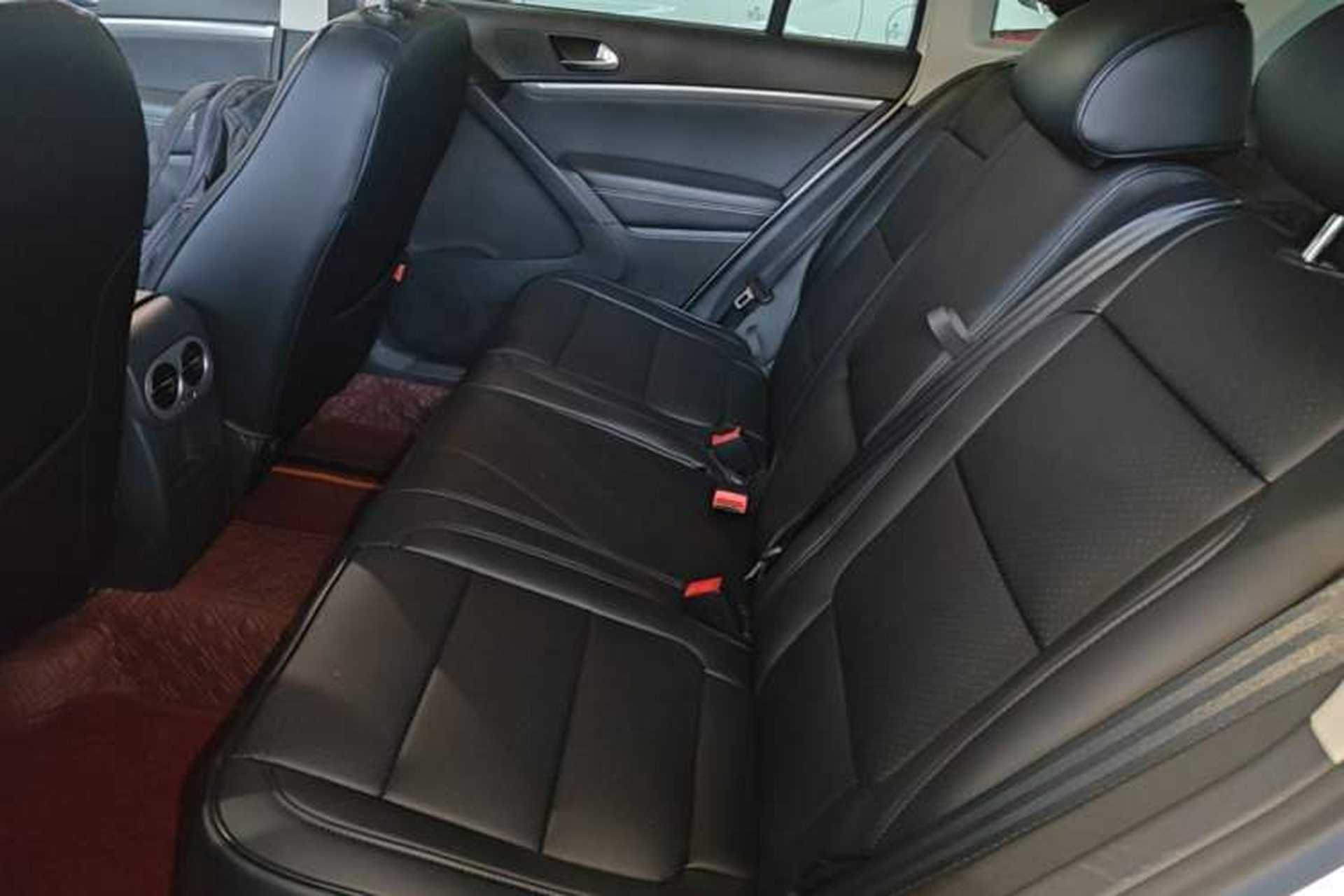 Used Volkswagen Tiguan 2016 280TSI Automatic Two-Wheel Drive Silk Road Comfort Edition Left Rear Seat