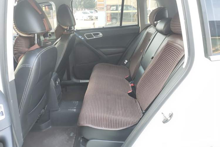 Used Volkswagen Tiguan 2016 280TSI Automatic Two-Wheel-Drive Silk Road Style Edition Left Rear Seat