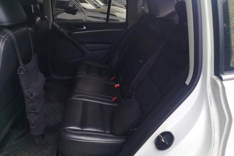 Used Volkswagen Tiguan 2016 300TSI Automatic Two-Wheel Drive Luxury Edition Left Rear Seat