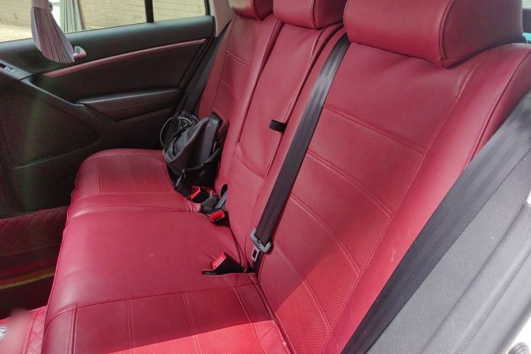 Used Volkswagen Tiguan 2016 300TSI Automatic Two-Wheel Drive Luxury Edition Left Rear Seat