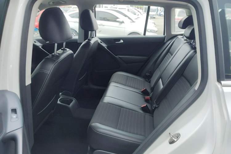 Used Volkswagen Tiguan 2016 300TSI Automatic Two-Wheel Drive Trend Edition Left Rear Seat