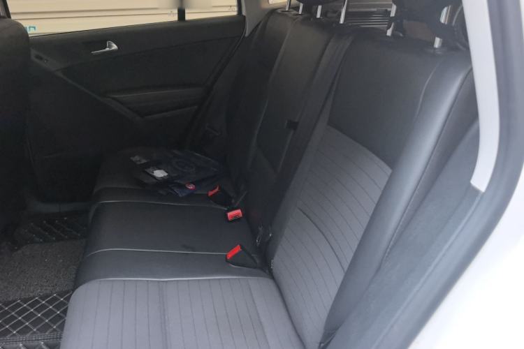Used Volkswagen Tiguan 2016 280TSI Automatic Two-Wheel-Drive Silk Road Style Edition Left Rear Seat