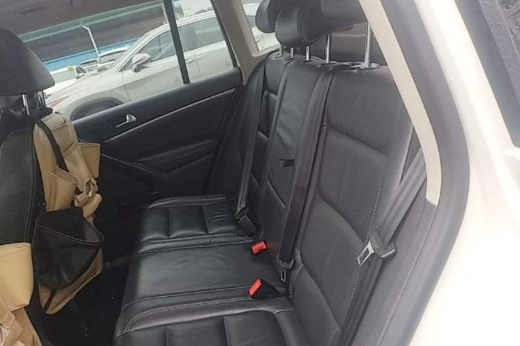 Used Volkswagen Tiguan 2016 300TSI Automatic Two-Wheel Drive Luxury Edition Left Rear Seat