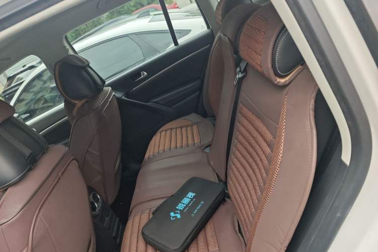 Used Volkswagen Tiguan 2016 300TSI Automatic Two-Wheel Drive Comfort Edition Left Rear Seat