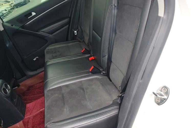 Used Volkswagen Tiguan 2016 330TSI Automatic All-Wheel-Drive Flagship Edition Left Rear Seat