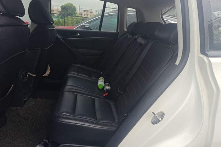 Used Volkswagen Tiguan 2016 300TSI Automatic Two-Wheel Drive Comfort Edition Left Rear Seat