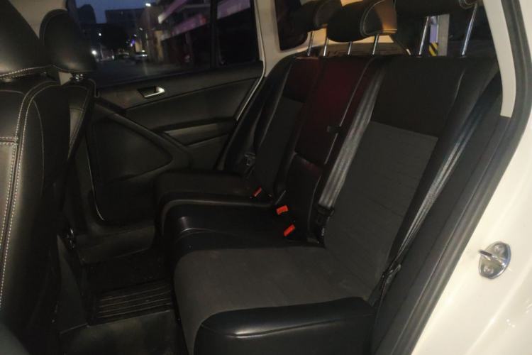 Used Volkswagen Tiguan 2016 280TSI Automatic Two-Wheel-Drive Silk Road Style Edition Left Rear Seat