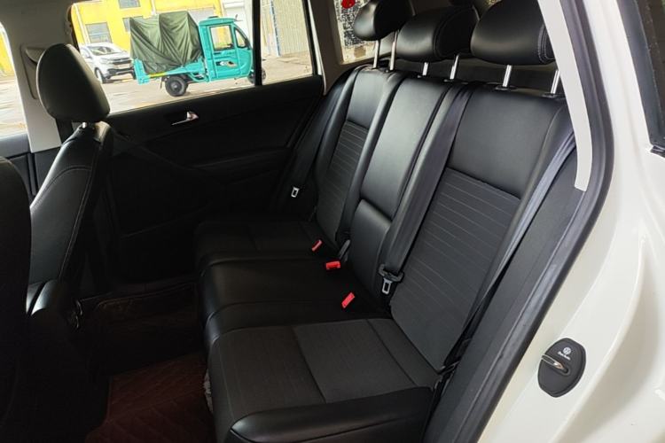 Used Volkswagen Tiguan 2016 280TSI Automatic Two-Wheel-Drive Silk Road Style Edition Left Rear Seat